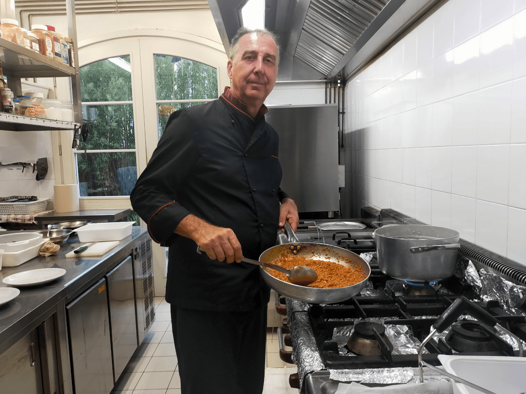 Corte Roeli Farmhouse - Roberto in the kitchen